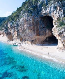 f9bdf3b70916808938c7bac822e9da51